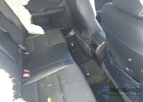 2017 Toyota Camry Le/Xle/Se/Xse z USA, uszkodzony, nr VIN 4T1BF1FK0HU674963